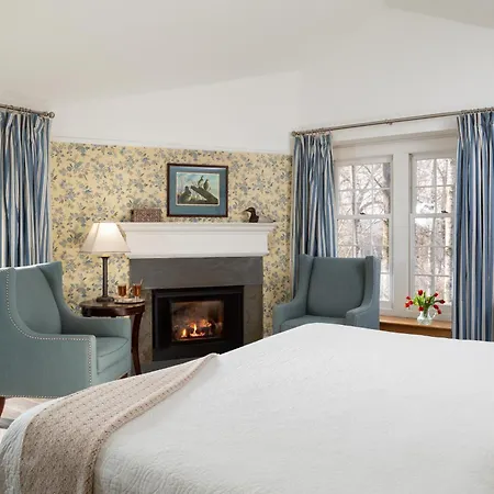 Chesterfield Inn-3