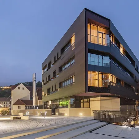 Nh Graz City-3