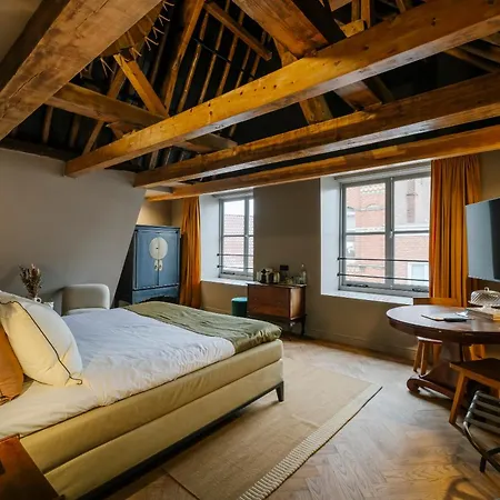 Hotel 1635-2
