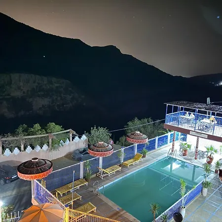 Auberge Les Montagnes du Paradis Your Hidden Retreat in Paradise Valley-3