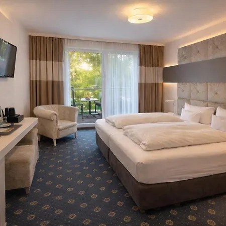Parkhotel an der Therme-3