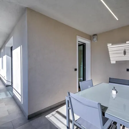 San Martin Holidays Home - Stay, Work & Fun-3