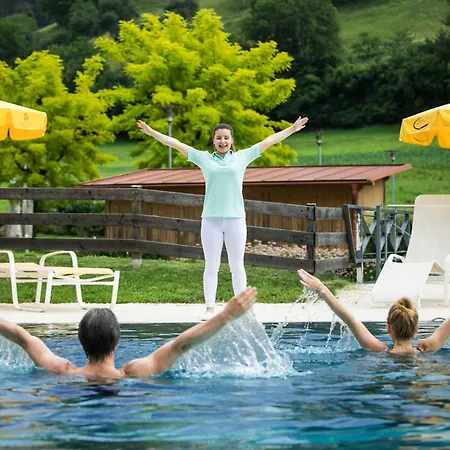 Gesundheits-&Wellness Resort Weissenbach-3