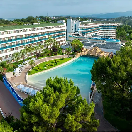 A Good Life Utopia Family Resort-3