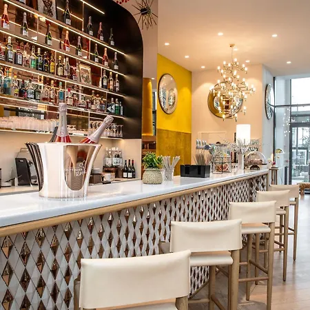 Hotel Kyriad Prestige Paris Asnieres-3