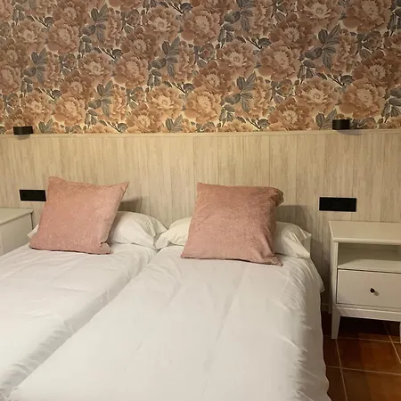 Hostal El Bomba-2