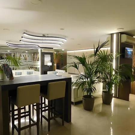 Hotel Colon Rambla-3