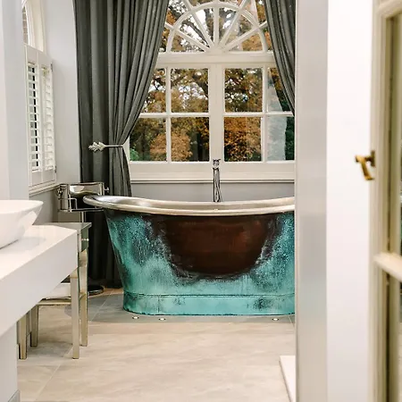 Royal Berkshire-2