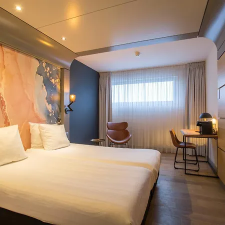 Leonardo Hotel Almere City Center-2