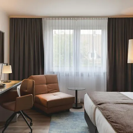 Leonardo Hotel Heidelberg City Center-2