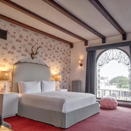 Maison Twenty Seven-2