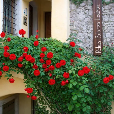 Relais Palazzo Lodron-3