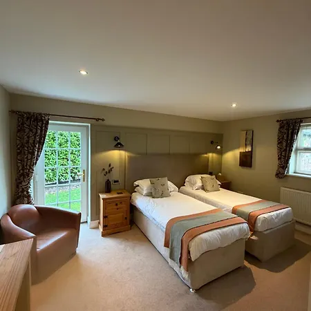 New Farm Cheshire B&B-2