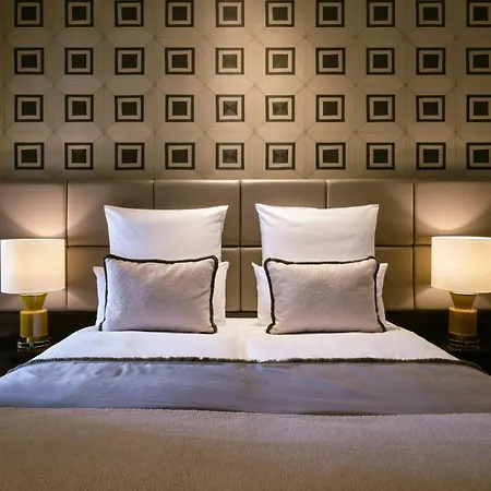 Crowne Plaza Berlin - Potsdamer Platz, an IHG Hotel-3