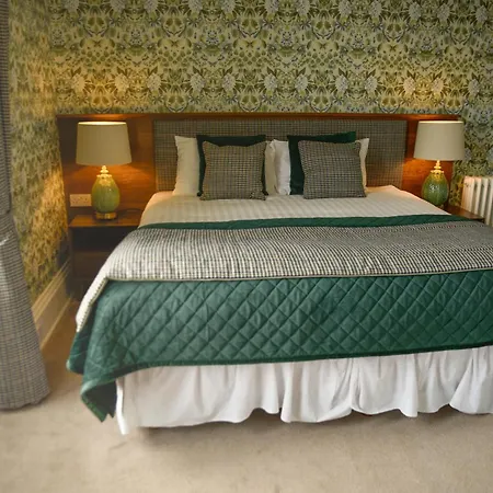 Glenesk Hotel-3