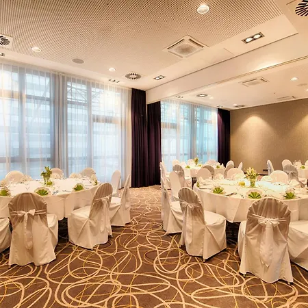 Leonardo Hotel Wolfsburg City Center-2