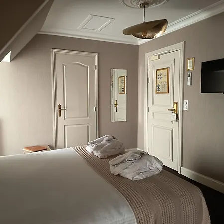 Grand Hotel "Chateau De Sully" - Piscine & Spa -Teritoria-2