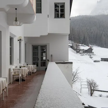 Hotel Drei Zinnen Sexten-2