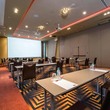 Leonardo Royal Hotel Barcelona Fira-2