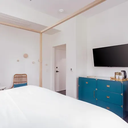Lily Hall-A Boutique Hotel-3