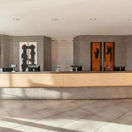 Hilton Garden Inn Rome Airport-2