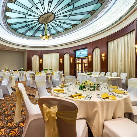 Radisson Blu Carlton Hotel, Bratislava-2