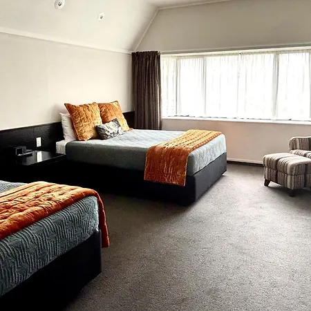 Ascot Park Hotel-2