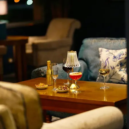 Majestic Hotel-2