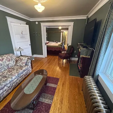 Wakamow Heights Bed And Breakfast-3