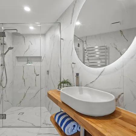 Grand Palais Boolarong Beachside Apartments-2