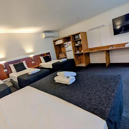 Hampton Villa Motel-3