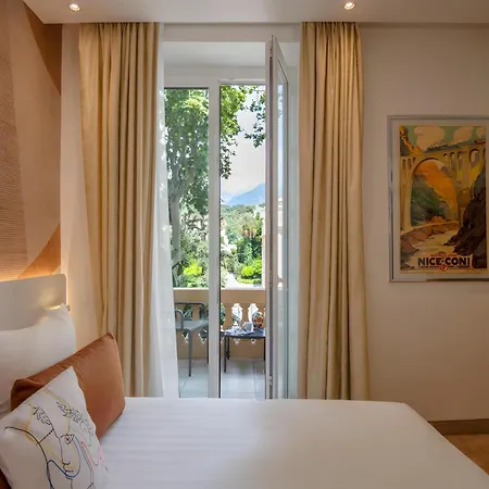 Best Western Premier Hotel Prince de Galles-3