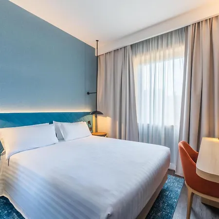Hilton Garden Inn Rome Colosseum-2