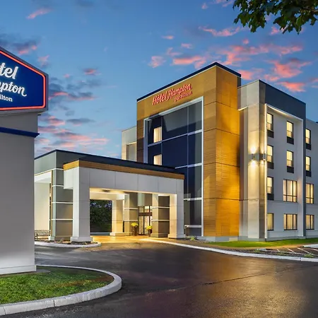 Hampton Inn & Suites Montreal-Dorval-3