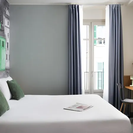 Avenue Hotel-3