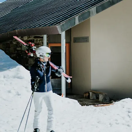 Alpine Woodsmoke Apartments-2