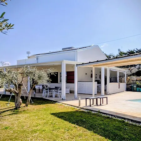 CI VULIA B&B - Sicilia, con colazione, piscina, barbecue, parcheggio, free wifi, sea pool&bbq-2