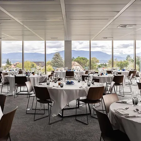 Yotel Geneva Lake-2