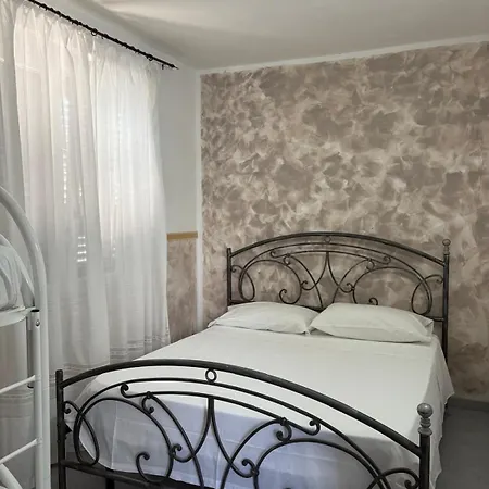 Serra Marina Rooms And Apartments-2