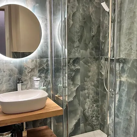 Raffaelli Suite-3