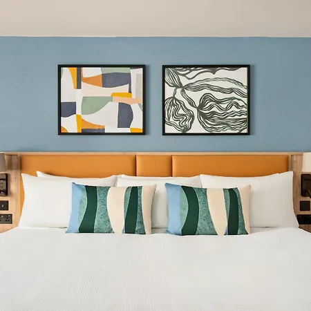Voco Letchworth Hall By Ihg-2