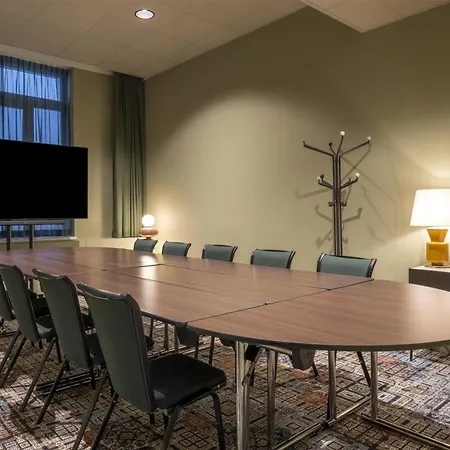 Doubletree By Hilton Brussels City-3