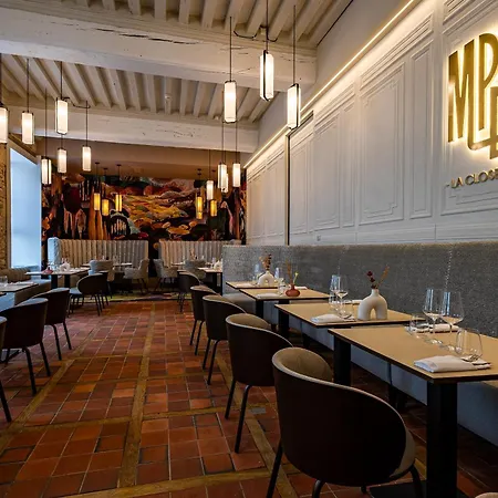 Maison Philippe Le Bon, Les Collectionneurs-3