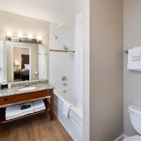 Quality Inn & Suites (Adults Only)-2