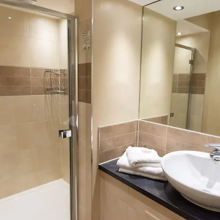 Great Hallingbury Manor & Lodges London Stansted-3