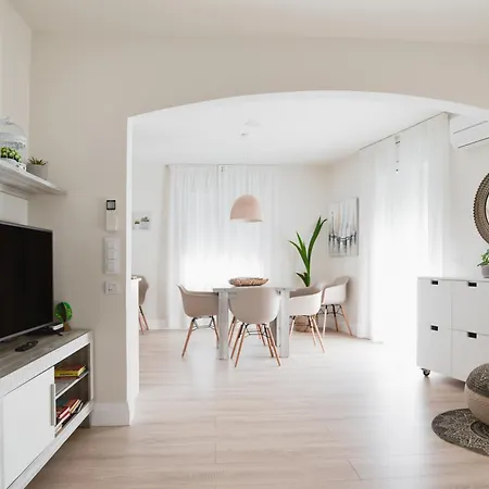 Hotel Pirineos Figueres by Pierre&Vacances-3