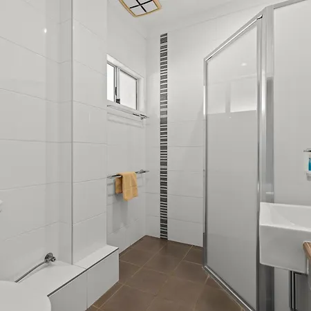 Cable Beachside Villas-3