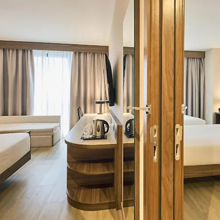 Hilton Garden Inn Sevilla-2