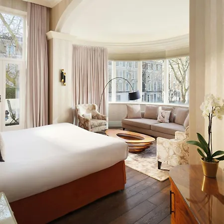 Hotel Xenia - Autograph Collection-3