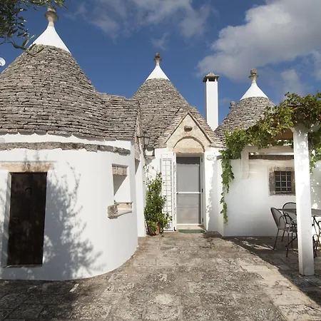 Trulli Valle d'Itria-3